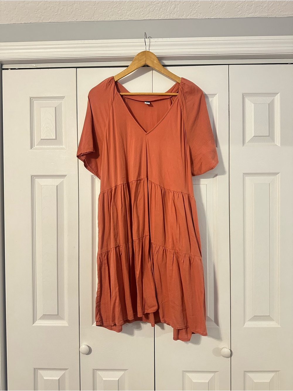 Coral Tiered V-Neck Women's Dress, Size XL